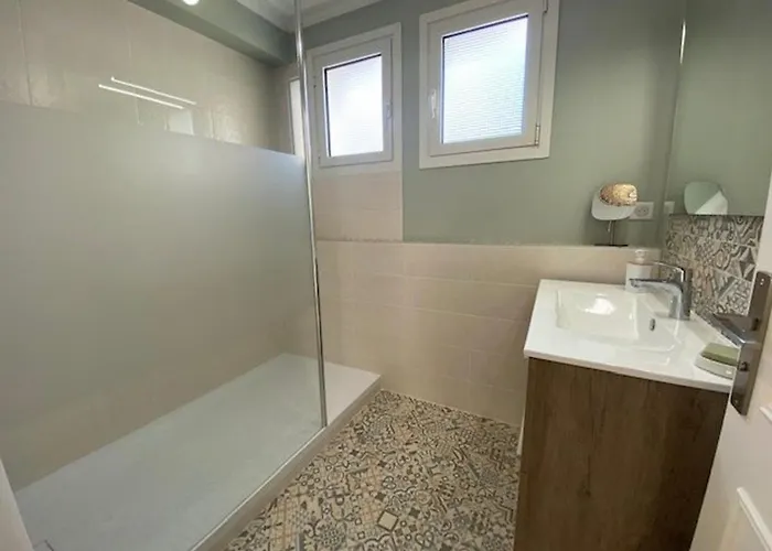 Appartamento Rénové 85m2, Terrasse, Parking, Face à - Fr-1-494-149