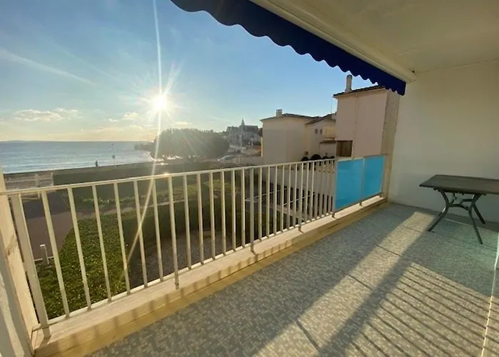 Rénové 85m2, Terrasse, Parking, Face à - Fr-1-494-149 Appartamento Royan